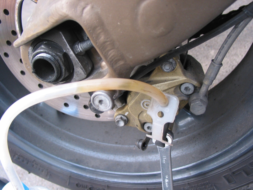 Changement liquide de frein bmw