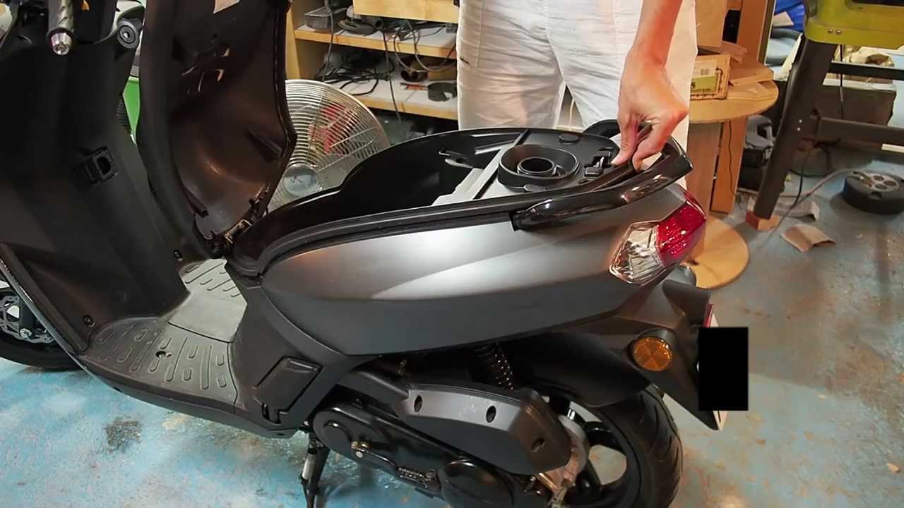 Comment Debrider Un Scooter 4 Temps Débridage scooter Peugeot Kisbee RS 2013 4T | Scooter Chinois 4T